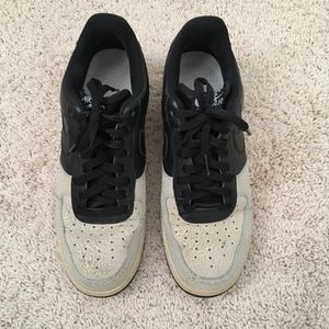 Men's Vintage Nike Air Force 1 Size 10.5